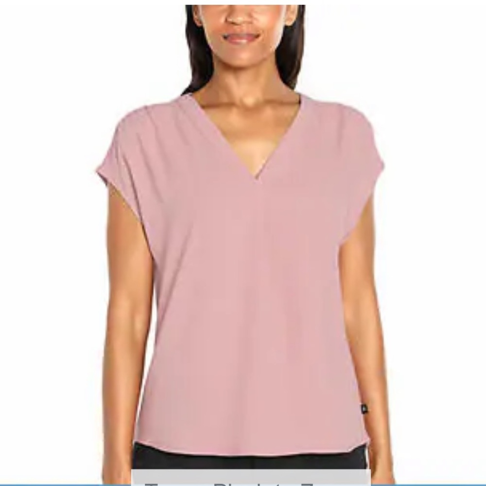 Banana Republic T-Shirt - closet must have!